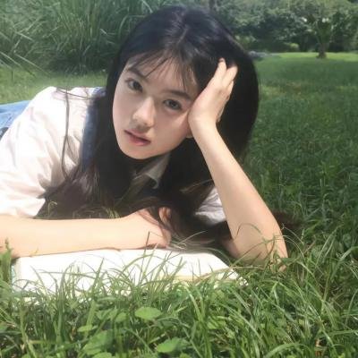 火车上的女士 海报
